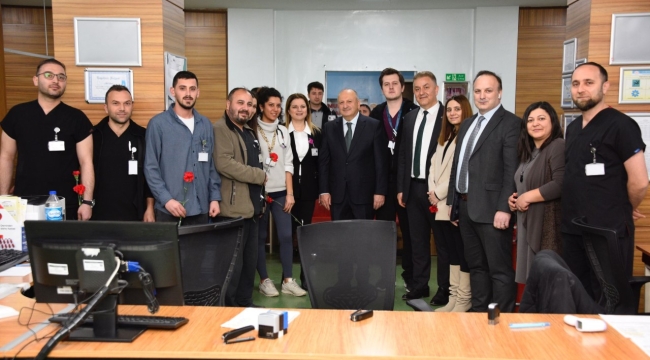 BAŞKAN TAVLI SAĞLIK ÇALIŞANLARININ BAYRAMINI KUTLADI