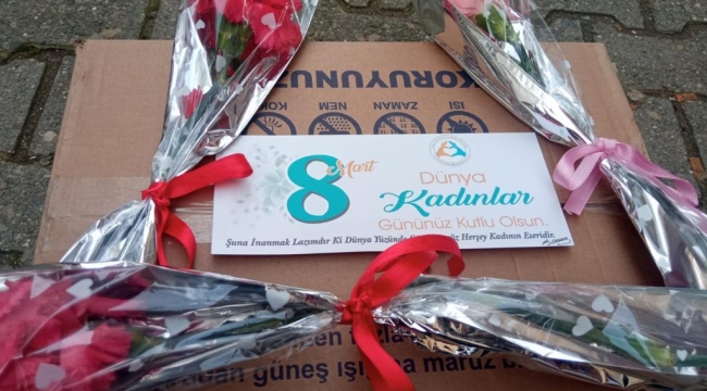 KADINLARDAN, DEPREMZEDE KADINLARA ANLAMLI HEDİYE