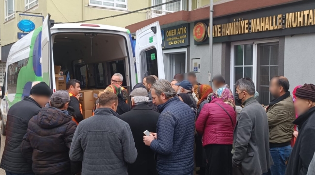 ÜNYE BELEDİYESİ'NDEN İHTİYAÇ SAHİBİ VATANDAŞLARA GIDA KOLİSİ YARDIMI