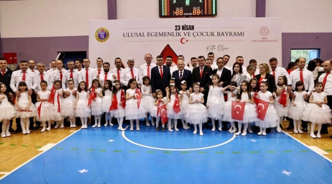 23 NİSAN ULUSAL EGEMENLİK VE ÇOCUK BAYRAMI COŞKUYLA KUTLANDI
