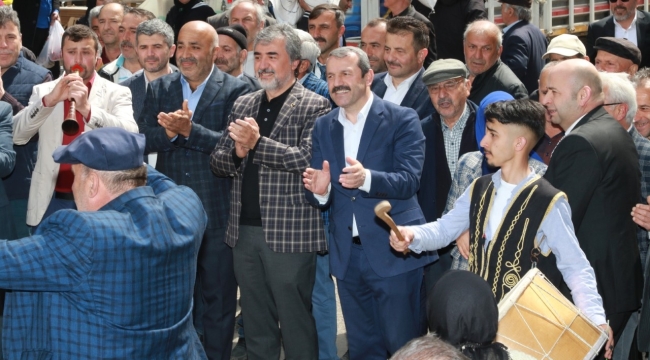 HAMARAT'A SALMAN'DA DAVUL-ZURNALI KARŞILAMA!