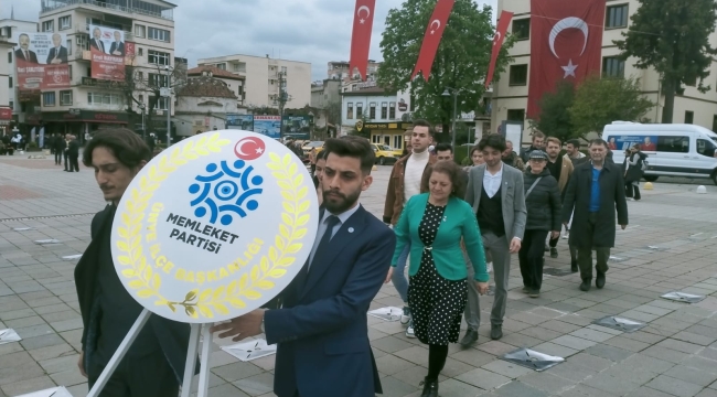 MEMLEKET PARTİSİ'NDE ÇİFTE BAYRAM