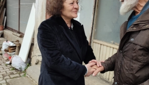 MEMLEKETİN KADIN ADAYI ÖZDEMİR SAHADAN AYRILMIYOR