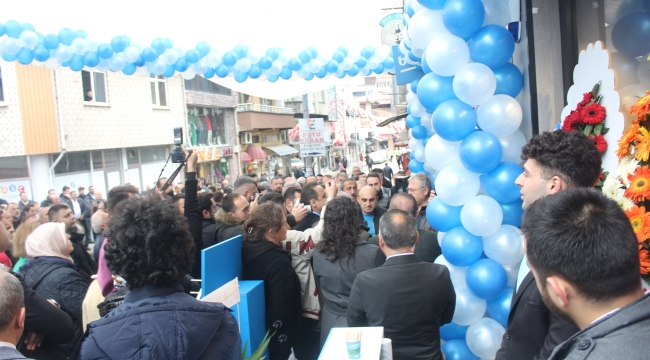 ÜNYE'NİN BEKO MAĞAZASI YÜZLERCE KİŞİNİN KATILIMIYLA AÇILDI