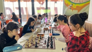 BAHÇEŞEHİR KOLEJİ ÜNYE KAMPÜSÜ'NDE SATRANÇ HEYECANI