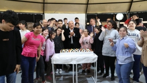 BAŞKAN GÜLER ÖZEL ÖĞRENCİLERİN SEVİNCİNE ORTAK OLDU