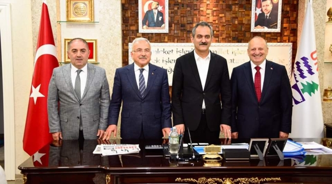 BAŞKAN TAVLI, "İLÇEMİZ KISA ZAMANDA ÇOK DEĞERLİ HİZMETLERLE BULUŞTU"