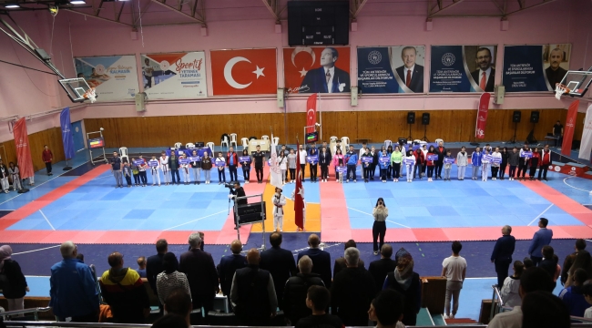 ORDU'DA TAEKWONDO GRUP MÜSABAKALARI BAŞLADI