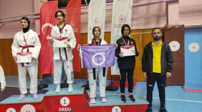TAEKWONDO SPORCULARI ŞAMPİYONAYA GİDİYOR
