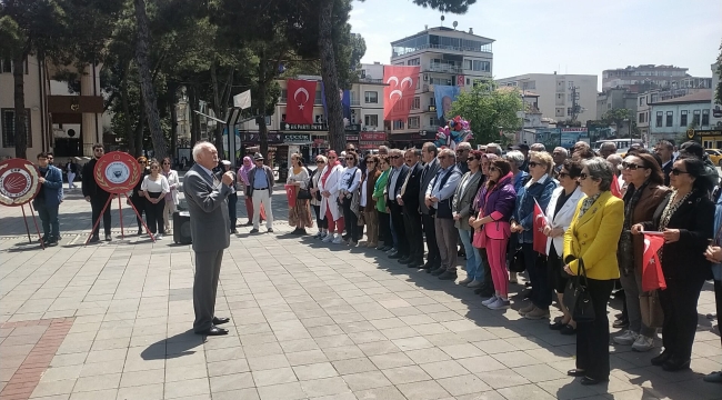 ÜNYE'DE PARTİ VE DERNEKLERDEN 19 MAYIS KUTLAMASI