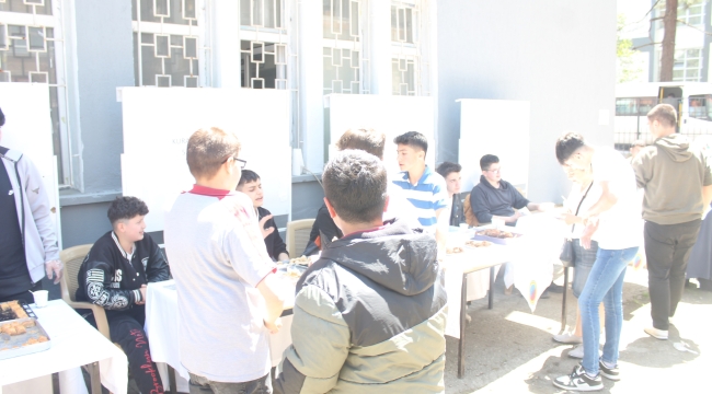 MEHMET NECATİ VİDİNLİ'DE DEPREMZEDE ÖĞRENCİLER İÇİN KERMES