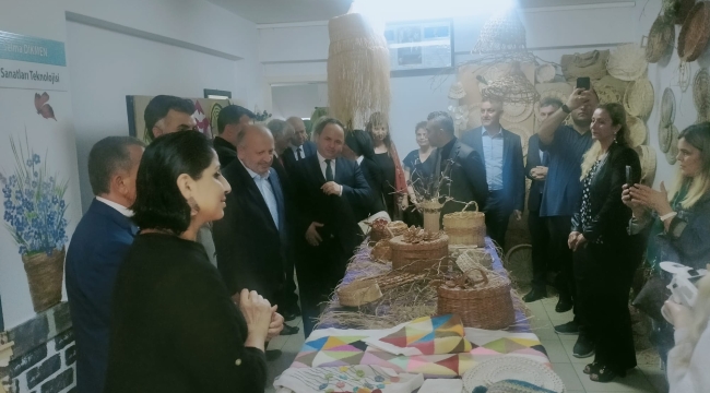 ÜNYE'DE 'HAYAT BOYU ÖĞRENME' SERGİSİNE GÖRÜLMEMİŞ İLGİ