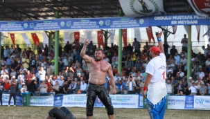 AYBASTI'DA BAŞPEHLİVAN İSMAİL BALABAN OLDU