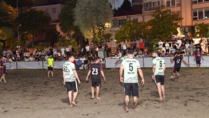 MANYETİK KUM FUTBOL TURNUVASI BAŞLADI