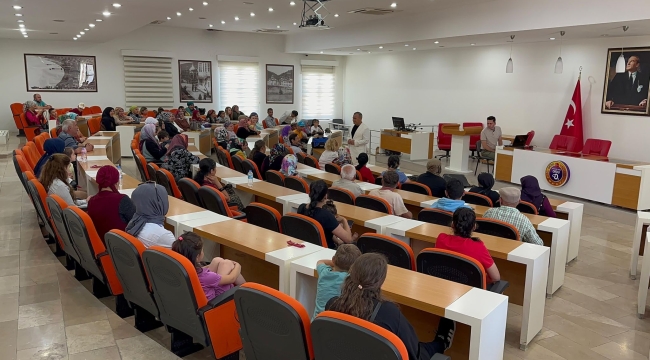 VALİ SONEL, TALEPLERİ BİR BİR DİNLEMEYE DEVAM EDİYOR