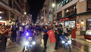 30 AĞUSTOS ZAFER BAYRAMINDA YÜRÜYÜŞ VE KONSER ETKİNLİĞİ YAPILDI