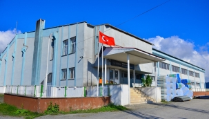 AKKUŞ KAPALI SPOR SALONU YENİLENİYOR