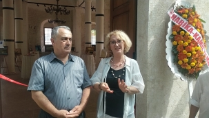 ÜNYELİ VİDİNLİOĞLU 20. YILINI MEMLEKETİNDE AÇTIĞI SERGİYLE KUTLUYOR