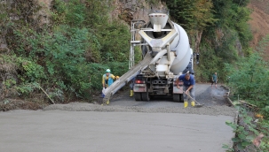 BÜYÜKŞEHİR, ÜNYE'NİN MAHALLE YOLLARINDA YOĞUN TEMPO ÇALIŞIYOR
