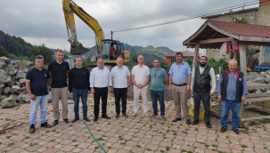 PELİTLİYATAK, MEYDANINA KAVUŞUYOR