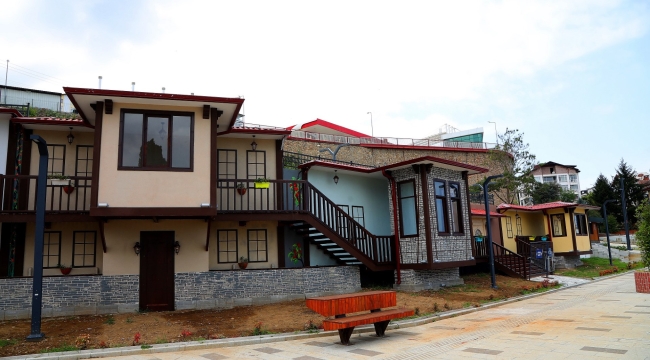 TARİHİ ORDU EVLERİ ÇAMLI KÖŞK'TE