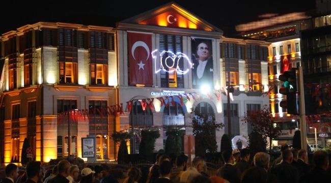 29 EKİM COŞKUSU ORDU'DA ZİRVEYE ÇIKTI