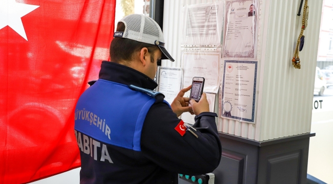 BÜYÜKŞEHİR ZABITASI KASAPLARI DENETLENDİ