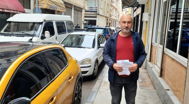 EMEK PARTİSİ OTOPARK İÇİN BİLDİRİ DAĞITIYOR