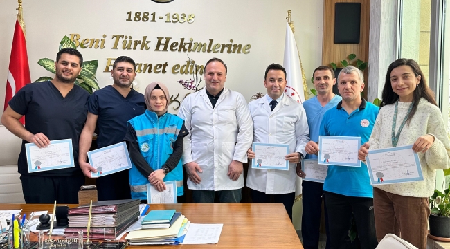 İL SAĞLIK MÜDÜRÜ TÜZÜN'DEN SAĞLIK ÇALIŞANLARINA TEŞEKKÜR