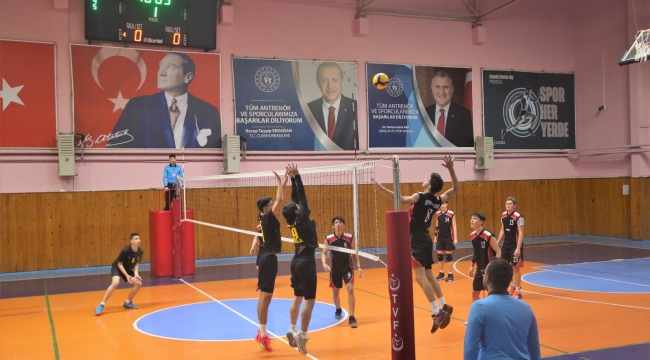 ORDU'DA OKUL SPORLARI VOLEYBOL MÜSABAKALARI DEVAM EDİYOR