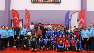 ORDU'DA YILDIZLAR MASA TENİSİ HEYECANI SONA ERDİ