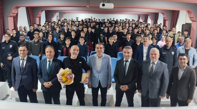 ÜNYE BELEDİYESİ, AHMET SULA'YI ÜNYELİLERLE BULUŞTURDU