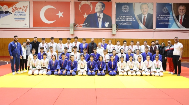 JUDO MÜSABAKALARI NEFES KESTİ