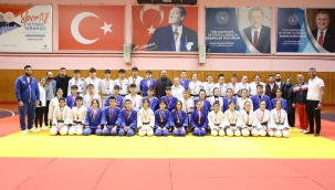 JUDO MÜSABAKALARI NEFES KESTİ