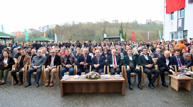 BÜYÜKŞEHİR BELEDİYESİNCE TAMAMLANAN CEMEVİNİN AÇILIŞI YAPILDI