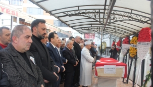 ESKİ BAKAN ŞÜKRÜ YÜRÜR, YÜZLERCE SEVENİ TARAFINDAN SON YOLCULUĞUNA UĞURLANDI
