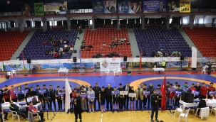 ORDU'DA GÜREŞ GRUP MÜSABAKALARI BAŞLADI