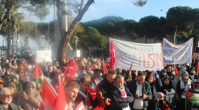 ÜNYE'DE FİLİSTİN'E DESTEK YÜRÜYÜŞÜ