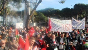 ÜNYE'DE FİLİSTİN'E DESTEK YÜRÜYÜŞÜ