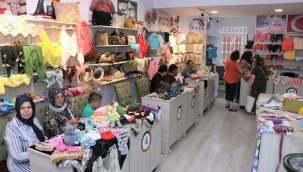 EMEĞİN KAZANCA DÖNÜŞTÜĞÜ YER: EL EMEĞİ ÇARŞISI