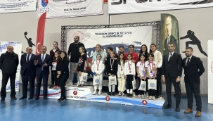 ESKRİMDE ORDU'YA 3 MADALYA