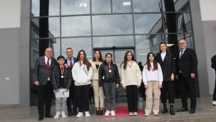 NAZMİ ARIKAN FEN BİLİMLERİ CANİK OKULLARI'NDA ÇİFTE HEYECAN