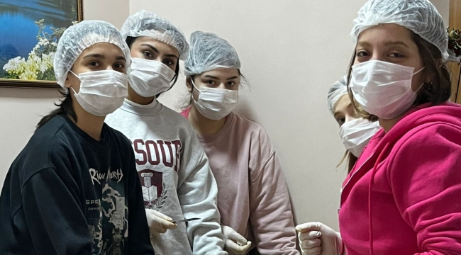 ÖĞRENCİLER YÖRESEL TARİFLERİ ÖĞRENİYOR