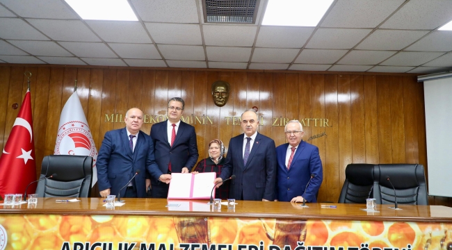 TARIM VE ORMAN BAKANLIĞI'NDAN ARICILARA MALZEME DESTEĞİ