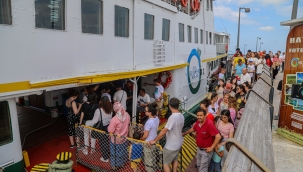 75 BİNİ AŞKIN YERLİ VE YABANCI TURİST DENİZDEN ORDU'YU İZLEDİ