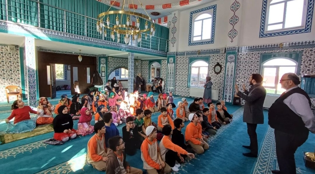 GENÇ ENSAR'DAN CAMİ ÇOCUKLARLA GÜZEL PROJESİ