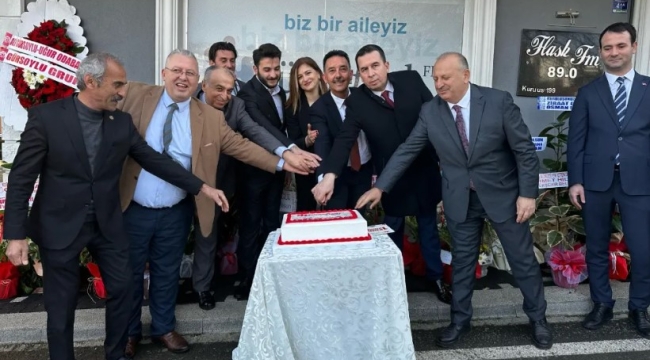 ONEY FLASH FM 32 YAŞINDA