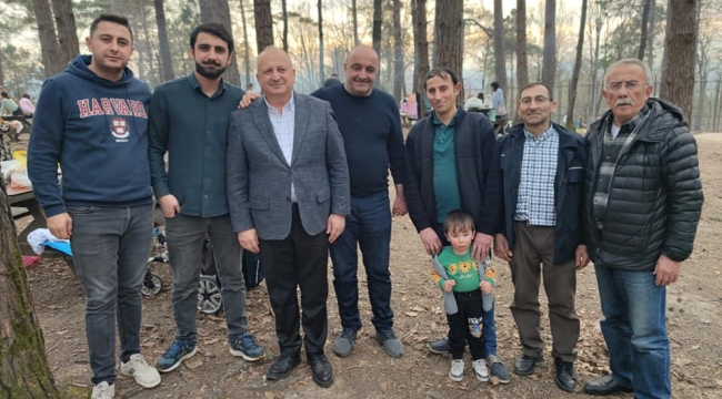 ÜNYE'DE VATANDAŞLAR GÜNEŞLİ HAVANIN TADINI ÇIKARDI