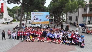 17 İLDEN SPORCULAR ÜNYE'Yİ YARIŞARAK KEŞFETTİLER