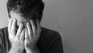 KENDİNİ BIÇAKLAYAN ADAM YOĞUN BAKIMDA